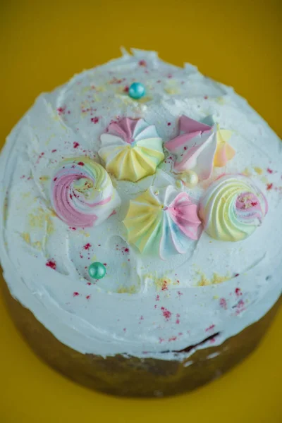 小复活节蛋糕复活节假期 自制的复活节蛋糕 — 图库照片