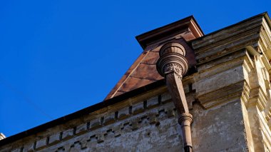 Rusya 'daki binaların cephelerinin unsurları ve ayrıntıları