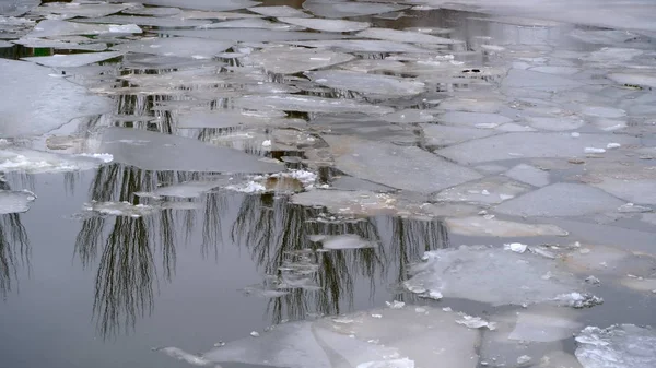Volga Nehrinde Buz Tasarım Çalışmalarınız Için Arkaplan — Stok fotoğraf