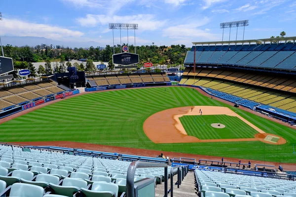 野球スタジアム アメリカ ロサンゼルス 2019年7月 出版物やウェブデザインのためのスポーツ施設 — ストック写真