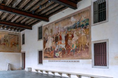 Vittorio Veneto, İtalya - 19 Ekim 2019: Çatı manzarası