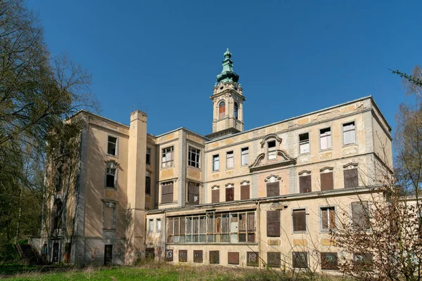 德国万里茨Schloss Dammsmuehle的废墟 — 图库照片