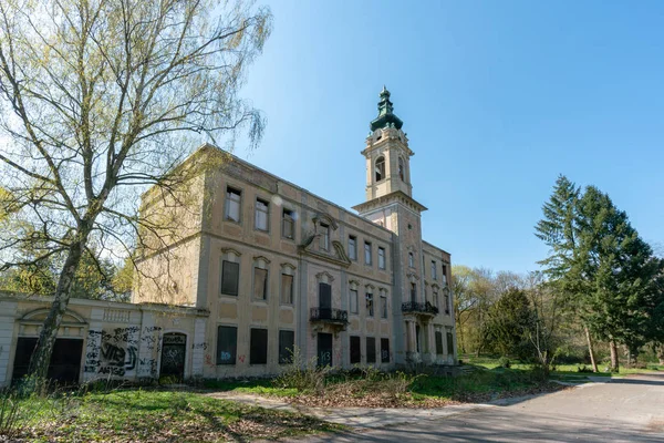Almanya, Wandlitz 'deki Schloss Dammsmuehle kalıntıları