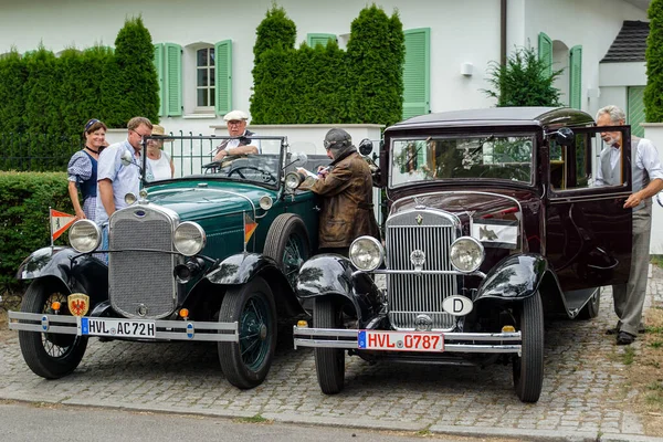 Welfenallee Berlin Germany June 2018 Car Owners Historical Costumes Ford — Stock Photo, Image