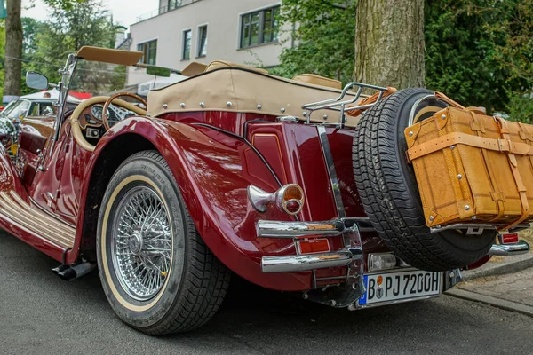 Welfenallee Berlin Allemagne Juin 2018 Détails Une Jaguar Oldtimer Rouge — Photo