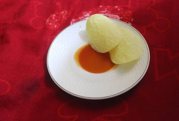 Obleas de patata servidas como aperitivos por la noche con té — Foto de Stock