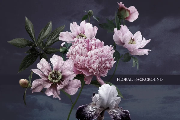 Decoración floral. Hermosas flores de jardín peonías e iris — Foto de Stock