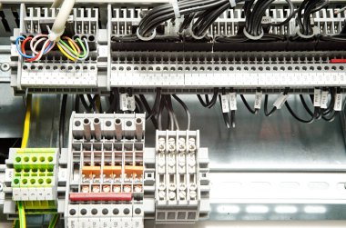 Elektrik pano otomasyon ile