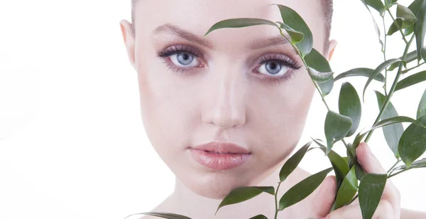 Beauty Shoot Europese Jonge Blauwogige Vrouw Poseren Met Verse Groene — Stockfoto