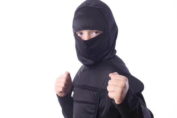 Primo Piano Del Ragazzo Che Indossa Costume Ninja — Foto Stock