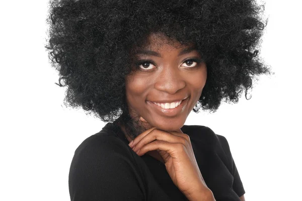 Portrét Mladé Pozitivní Černošky Pěkným Úsměvem Mladý Model Afro Vlasy — Stock fotografie