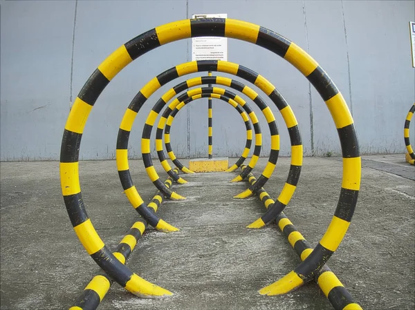 Bisiklet şeritli daireler