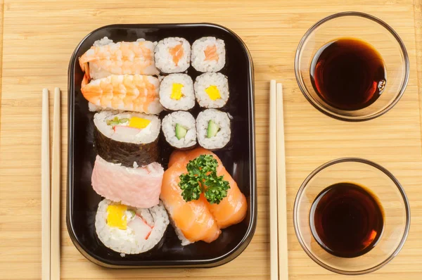 Wspaniałe szczegóły pyszne sushi — Zdjęcie stockowe