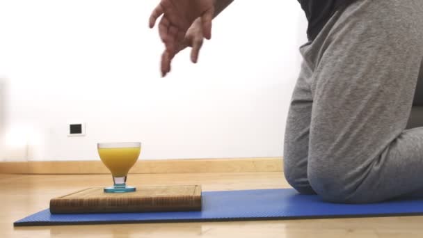 Funny Fitness Home Fresh Orange Juice — Stock Video