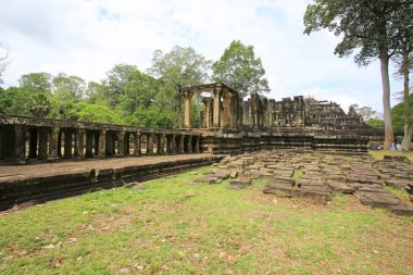 Angkor Wat, Kamboçya Baphuon