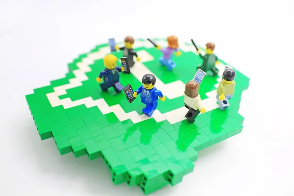 Lego μικροσκοπικούς με το σύνολο των city lego — Φωτογραφία Αρχείου