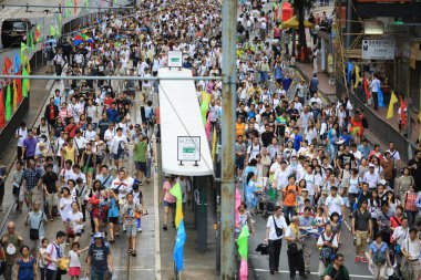 insanlar Brennen 1 Temmuz 2014 yılında sokakta