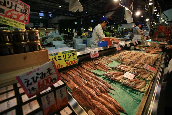 Tonijn in shirahama vismarkt — Stockfoto