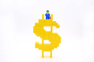 lego tuğla ve minifigure