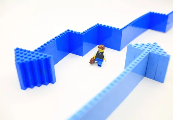 Legostein und Minifigur — Stockfoto