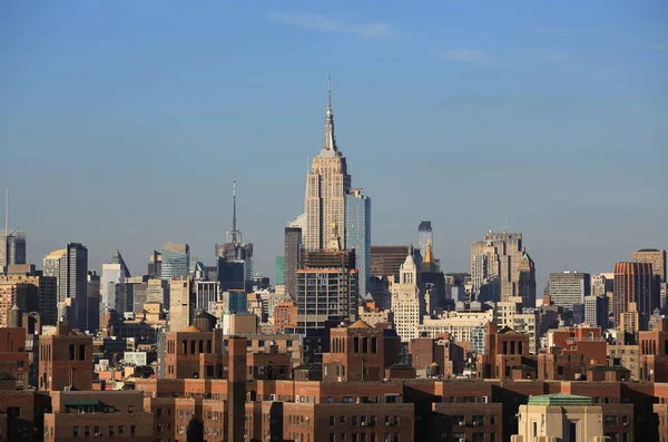 Manhattan city skyline, Empire state building — стоковое фото