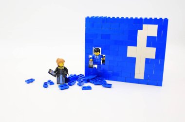 Lego facebook kullanıcı