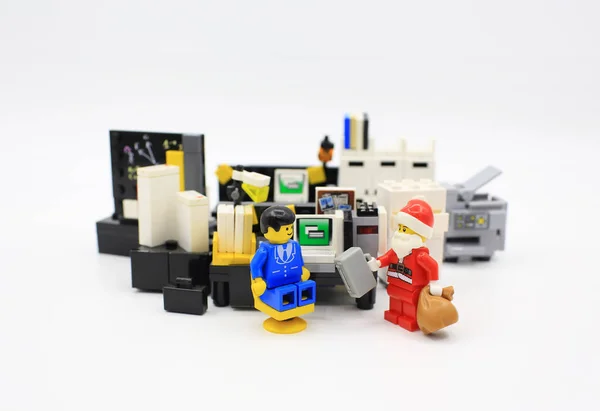 LEGO minifigurek s různými pozice — Stock fotografie