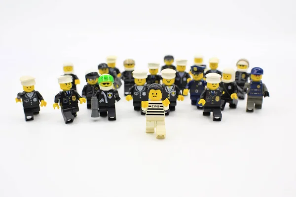 LEGO minifigurki z inną stanowią — Zdjęcie stockowe