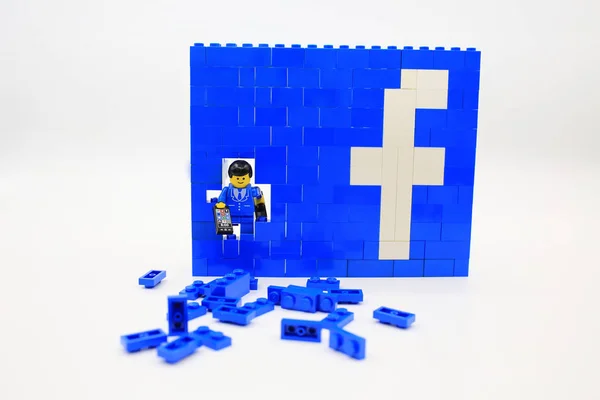 Lego facebook online — Stockfoto