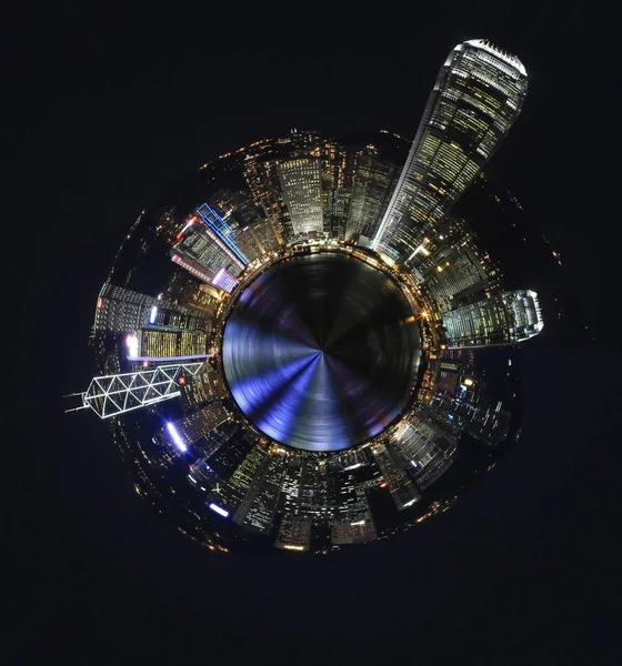 Miasto planety: Hong Kong, Kowloon, w nocy - jasne w mieście wokół obudowy świata, gęstą ciemną, czarny kolor tła w szczegółach, efekt współrzędnych biegunowych — Zdjęcie stockowe