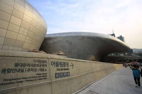 Plaza de diseño dongdaemun — Foto de Stock