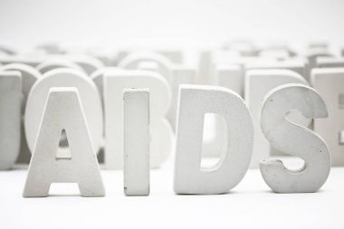 word'ün blok: AIDS