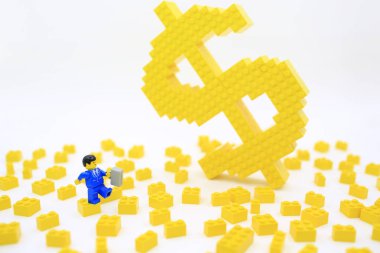 Hong Kong; 5 Eylül: hong Kong Tarih 5 Eylül 2017 şehir lego seti lego minifigure. Legos popüler bir çizgi vardır ama Danimarka Lego Group tarafından üretilen plastik inşaat oyuncaklar