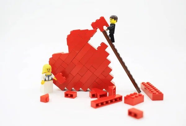 Hong Kong; Ekim 1: lego minifigure tarihinde 1 Ekim 2017 hong Kong şehir lego seti ile. Legos popüler bir çizgi vardır ama Danimarka Lego Group tarafından üretilen plastik inşaat oyuncaklar