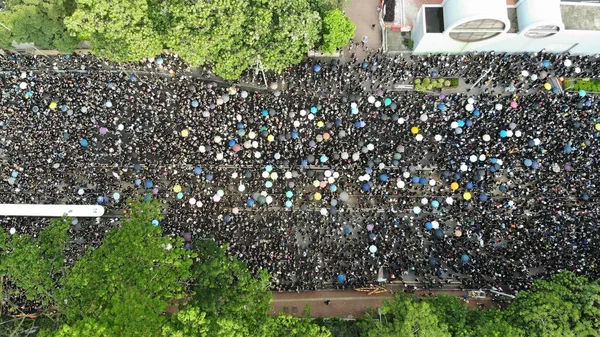 Miliony Demonstrantů Stavějí Proti Kontroverznímu Návrhu Zákona Vydávání Který Mohl — Stock fotografie