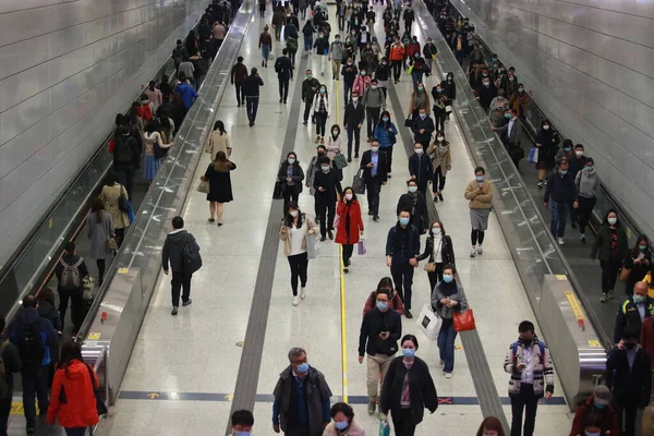 Hong Kong Feberary 2020 People Wears Mask China Confirm 302 — Stok fotoğraf