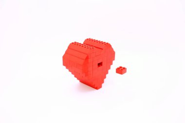 Sevgililer Günü 'nde kırmızı kalbin birleşmesi