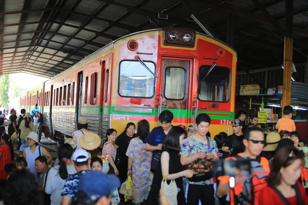 Bangkok Thailandia Dicembre 2019 Mercato Ferroviario Mae Klong Uno Dei — Foto Stock