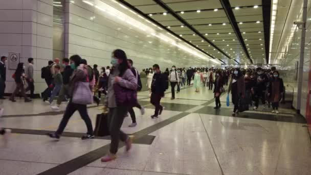 홍콩에서 움직이는 사람들을 희미하게 사람들 — 비디오