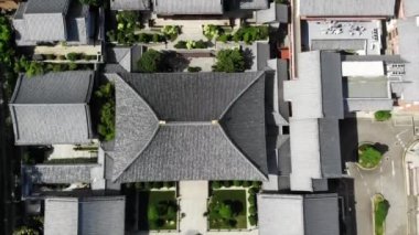 nan aslan bahçesi gökyüzü manzaralı.