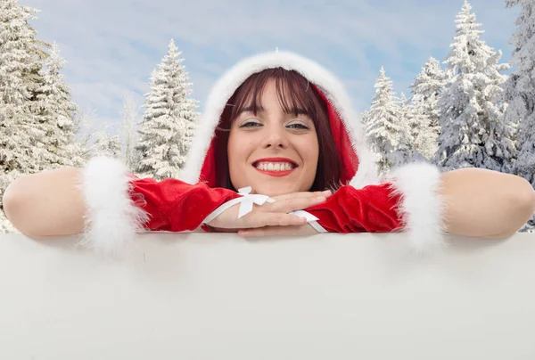 Retrato de bela menina sexy vestindo roupas de Papai Noel — Fotografia de Stock