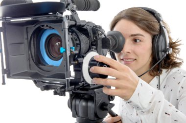 Dslr video fotoğraf makinesi ile güzel genç kadın