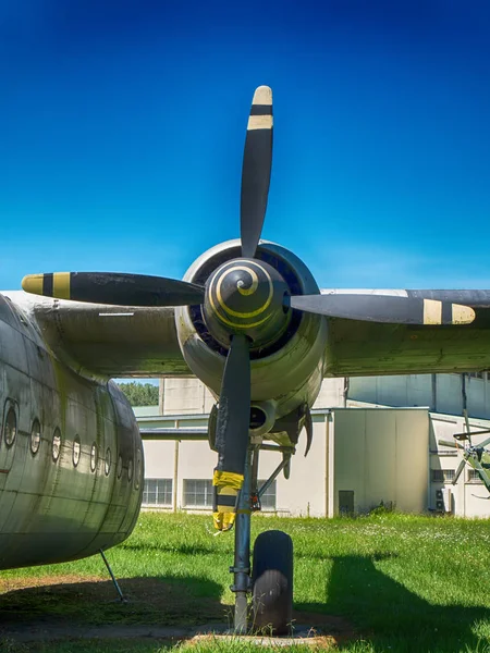 Oude militair vliegtuig propeller — Stockfoto