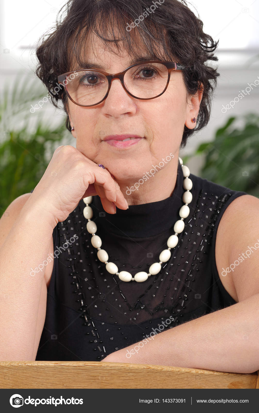 mature in glases Mature in glases