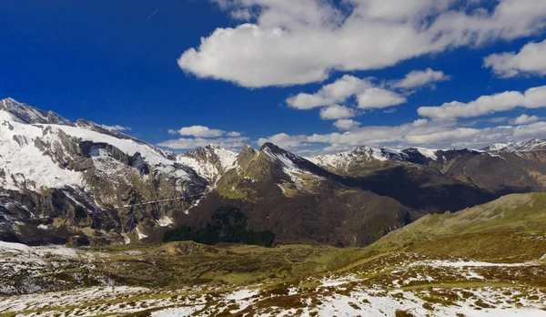 Panorama över i franska Pyrenéerna, col du Soulor — Stockfoto