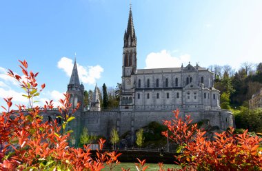 Lourdes, Fransa Katedrali