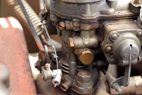 Λεπτομέρεια από τον εξαερωτήρα της ένα παλιό αυτοκίνητο — Φωτογραφία Αρχείου
