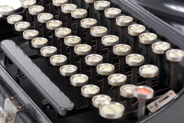 关闭一台旧打字机 — 图库照片