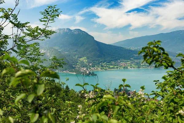 Vista del lago Annecy —  Fotos de Stock