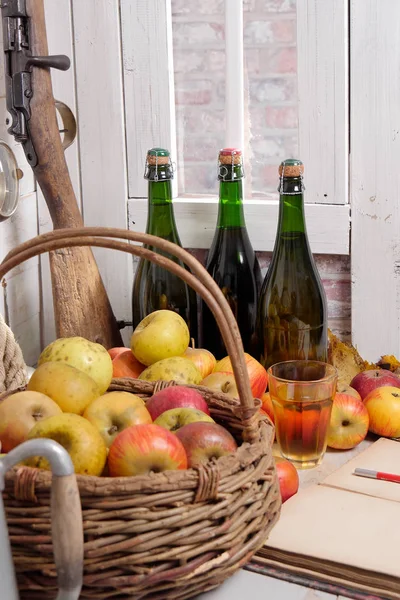 Organic fresh apples with bottle of Normandy cider — Stock Photo, Image